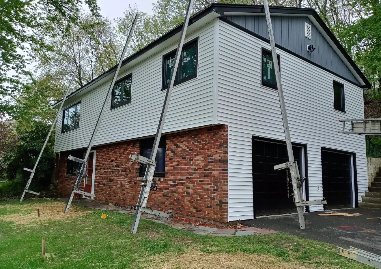 Exterior siding detail completed by 3VS Construction in Connecticut